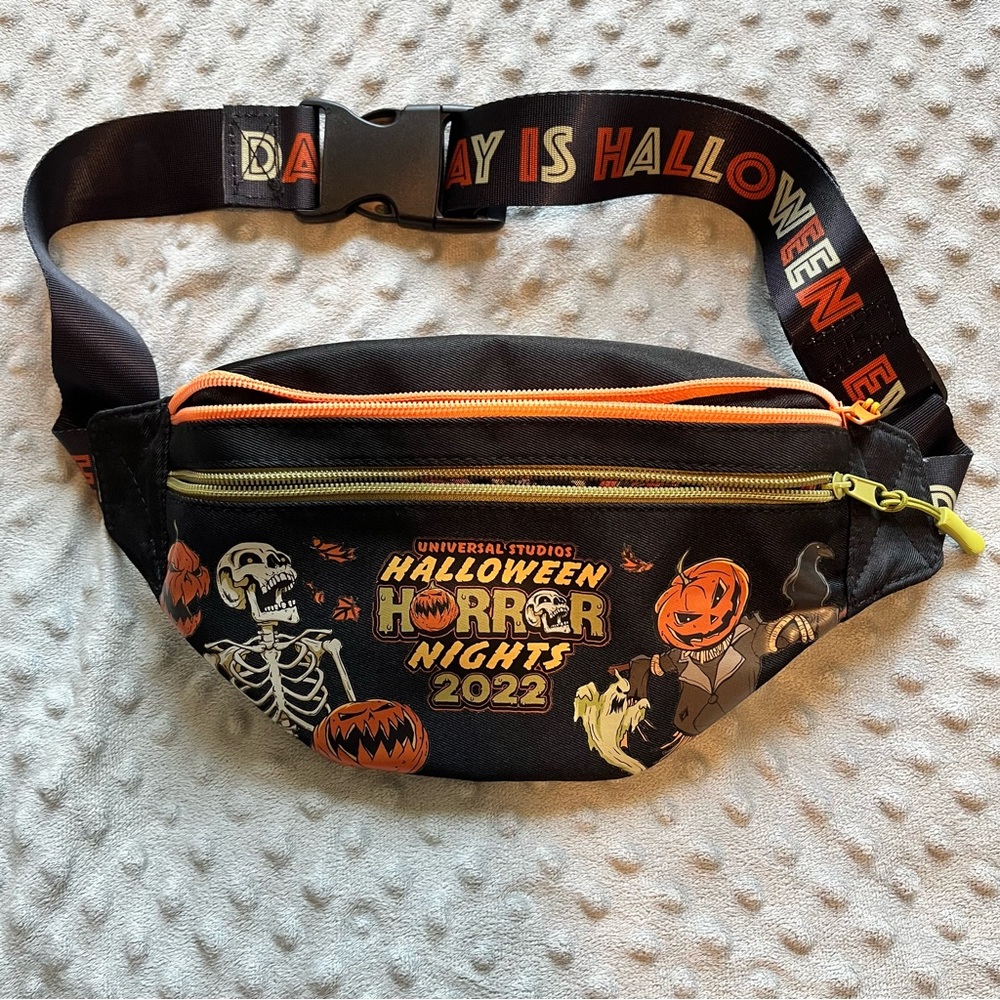 Universal Halloween Horror Nights 2022 Black with Orange & Green Belt Bag